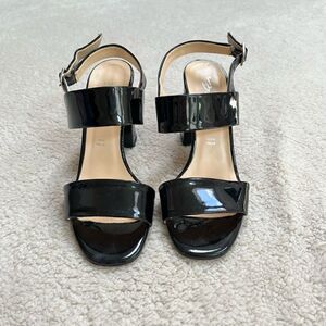 Bianca
Di Black Patent Leather Open Toe Slingback Heel, Size 39 (US 6)